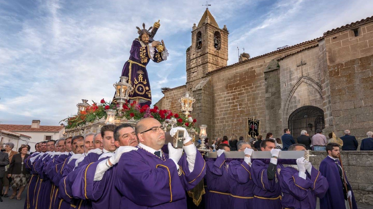 vestir Similar Derritiendo Fiestas de Semana Santa en Malpartida de Cáceres - España en Fiestas